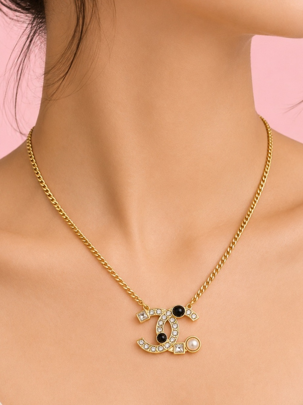 🔥CHANEL CC Crystals & pearl Necklace
